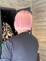 ヲタク(wotaku.)&nbsp;ホワイトピンクパステルピンク暖色カラートリプルカラーミニボブ