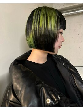 ノラ シブヤ(NORA) ミニボブ/デザインカラー/ブロックカラー /グリーンカラー