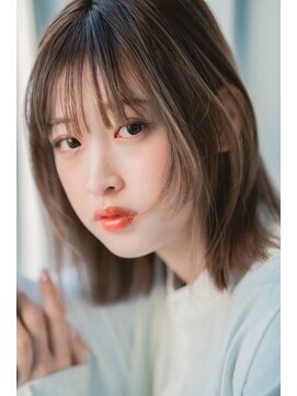 チル(chill) 艶感たっぷりのナチュラルブラウンカラー