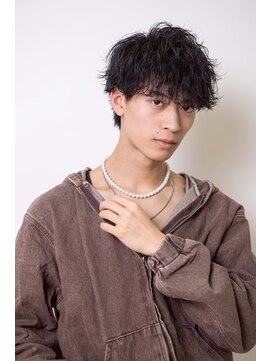 ルフュージュ バイ プロデュース 相模大野店(Refuge by Produce) メンズパーマ