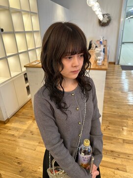 ルッツ(Lutz. hair design) olive beige 0510