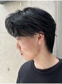 毛流れセンターパートウルフ襟足あり