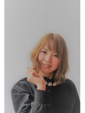 ユーヘン(uhem) フレンチガーリーボブちょいナナメ前髪