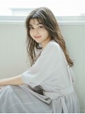 前髪シースルーウェーブロング