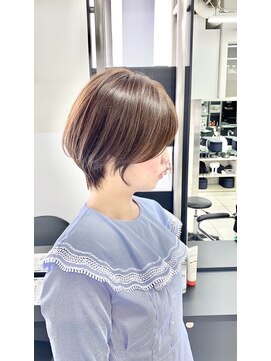 トニーアンドガイ 青山店(TONI & GUY) 大人丸みショート　ベージュシアカラーショートヘア