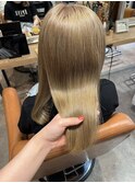 ハイトーンベージュ