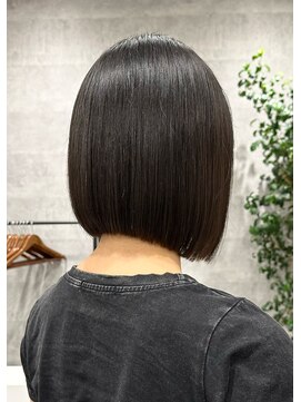 アンダーバーホワイト 金沢店(_WHITE) スタイリッシュボブ