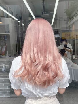 エミーバイモアムー(Emmie byMoremuu) 【埼玉ブリーチの神様】ハイトーンクリアピンク