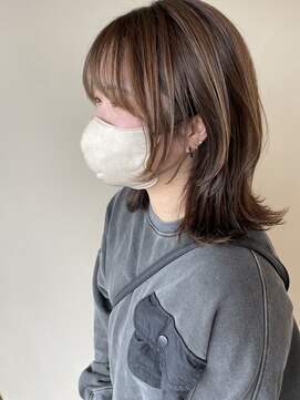 ヴァンカウンシル 伊那(VAN COUNCIL) 【耳かけウルフ風ヘア】