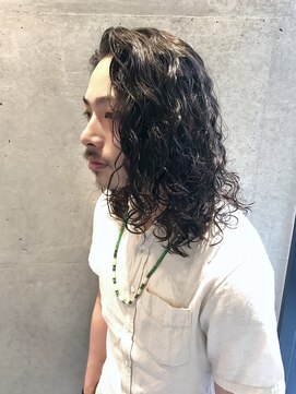 グラビートーキョー(GRABY tokyo) メンズのスパイラルパーマ×ロングスタイル