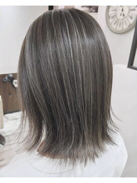 ベルヘアーデザイン 堺東(Belle hair Design) コントラストハイライト/外国人風/切りっぱなし/堺東