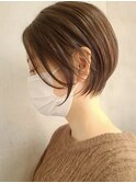 横浜西口大人ショートボブココアベージュ前髪なしグレージュ40代