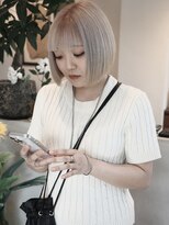 ウィム(wim)&nbsp;『ホワイトシルバー』ホワイトブロンド/パールベージュ