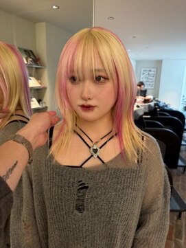 リリック(LYLICK) ブロンドピンクデザインカラー