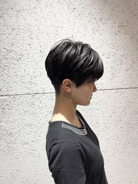 オペラバイジーナ(OPERA by ZINA) 刈り上げショート