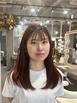 ラベルムバイエーケー(La Belleme by AK) ツヤ感カラーで魅せる大人可愛いスタイル