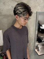 クロム(CHROM)&nbsp;フェザーショート×金髪