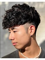 エクラート メン 仙台(ECLART men.)&nbsp;ウェーブトップ×ハイスキンフェード｜渋さが際立つ大人の短髪