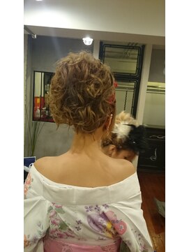 ヘアーワークス バレル(HAIR WORKS Barrel) アップスタイル