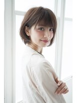 トッカ ヘアアンドトリートメント 難波店 エアリーショート スモーキーグレージュボブ