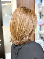 クオリス 上板橋店(QUALIS) 30代40代 大人女子ミディアムレイヤー ストレートヘア外ハネ