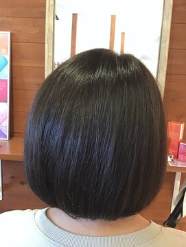 ピールアーク(peal ark) 30代40代★大人かわいいマニッシュ丸みショートボブ