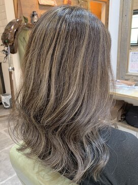 ヘアーデザイン ジュモク(Hair Design Jumoku) アッシュ系ハイライト