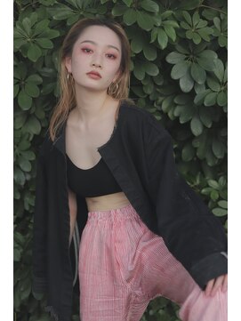 コルサー(corsair) ハイトーン×ピンクメイク