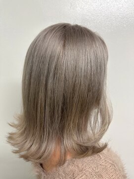 サニー 津田沼店(SUNNY) 赤みゼロでおしゃれ度UP!グレー強めのイルミナカラー