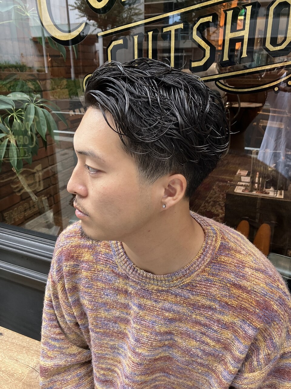 オールバック／くせ毛／七三分け／：L190465452｜フォーコーナーズ