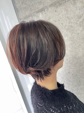 ニーゼロゼロナナ(2007) ハンサムショート