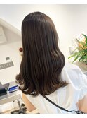 透明感オリーブカラー