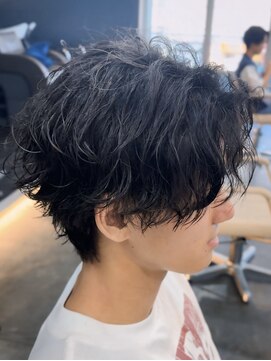 バース バイ ハピネス(BIRTH by happiness) ツイストスパイラルパーマツイストパーマメンズマッシュパーマ