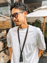 ヴヴ(Bub)&nbsp;men's perm/ツーブロック　強めパーマ　プードルパーマ　束感