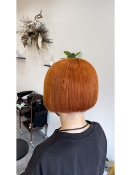 ソル(sol) オレンジショートボブ