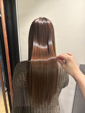 イオエ 西梅田(ioe) ブリーチなしカラー／髪質改善/ミルクティーベージュ/顔へア