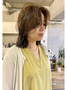 ハイジア(hygea) 30代40代オリーブベージュ☆ミディアムレイヤーミディアムボブ