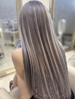 グリス(GRIZZ) 【highlight】#シールエクステ#羽エクステ#ダブルスキル#梅田