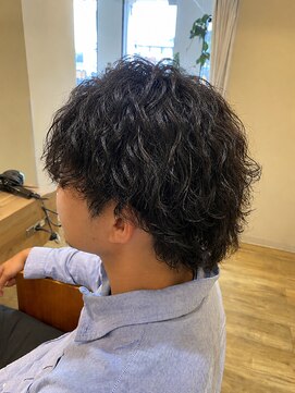 アール エー シー ツイン ゲート(RAC Twin Gate) 波巻きウルフパーマ♪