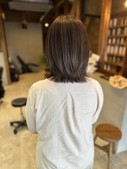エイ(ei)の写真/白髪を隠すより活かす。自然に溶け込む上質グレイカラー