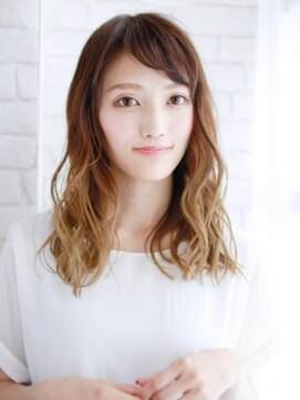 ヘアメイク ナル(hair make nalu) ショートバングのミックスカールスタイル