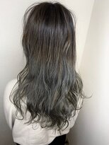 フロート 小阪店(float) グレーカラー_耳かけ,毛先パーマ,イメチェン