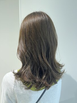 ジーナ 流山おおたかの森(Zina) オリーブグレージュ【Zina 大越香苗】