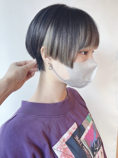 【morio 原宿】前髪ありのハンサムショート　インナーカラー