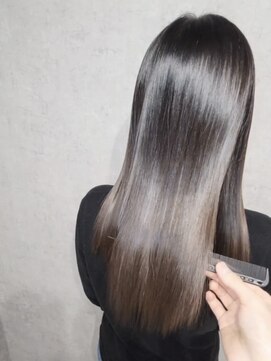 スリー(THREE) 髪質改善トリートメント 縮毛矯正 髪質改善ストレート 酸性