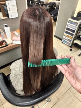 クララ トヨハシ(CLALA Toyohashi) 暖色系カラー