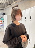外はね切りっぱなしボブ×グレージュ
