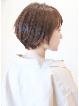 アイ(I.) 【 I. 】30代からの襟足すっきり前下がりショートボブ 川口