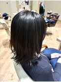 ハイライト×ミディアム×外ハネ×レイヤー×暗髪×冬カラー