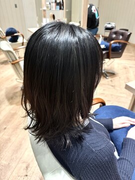 カシータ ヘア リゾート イオンモール熱田店(Casita hair resort) ハイライト×ミディアム×外ハネ×レイヤー×暗髪×冬カラー